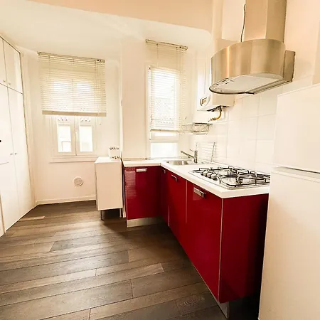 Brera Sun Terrace, Light-filled 4th R Floor Gem Apartmán